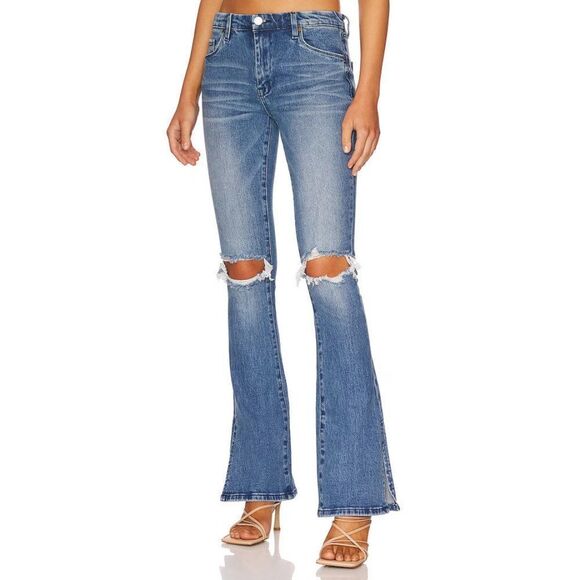 BLANKNYC 'Hoyt' Mini Boot Cut Jeans in Home Sweet 337/346 - Picture 3 of 16